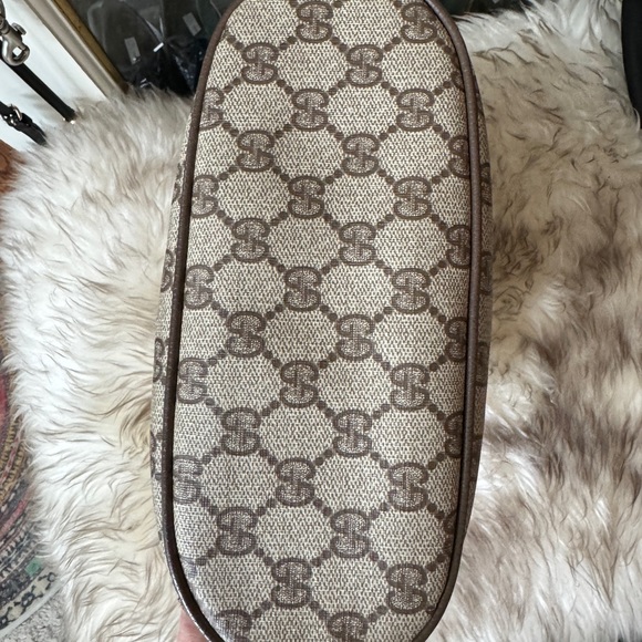 Gucci Ophidia Bucket Bag - Picture 13 of 16